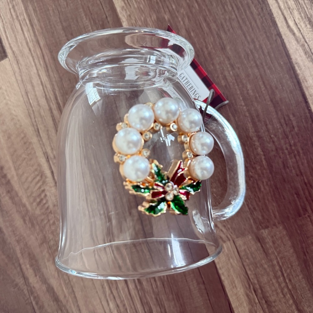 Holiday Wreath Glass Mug - Picture 7 of 11
